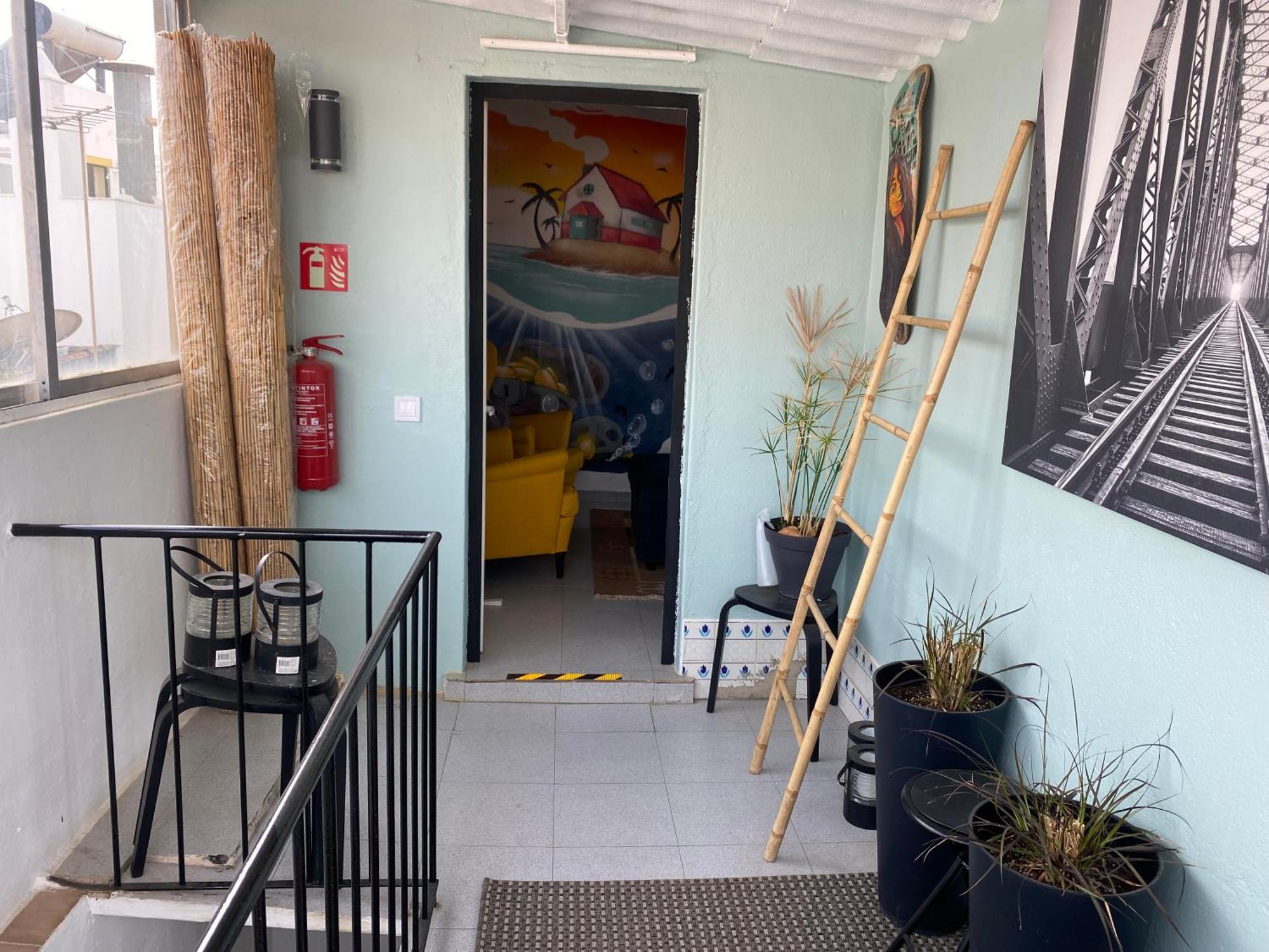 The Island Hostel & Cafe Lagos Esterno foto